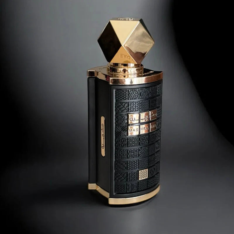 Lattafa Mashrabya 100 ml Eau de Parfum – unisex apple shisha cinnamon vanilla fragrance bottle on white background
