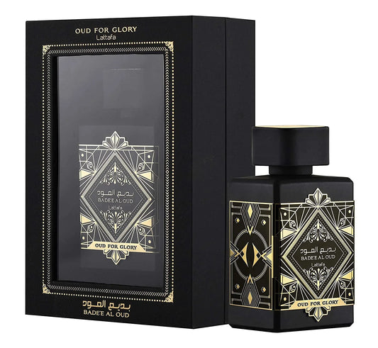 Lattafa Bade’e Al Oud Oud for Glory 100 ml – unisex oud patchouli musk fragrance bottle on white background
